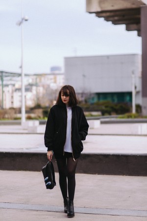 blogueuse mode Paris - comment porter la jupe tupe ? Comment porter le bombre loose - look féminin sportif décontracté blog mode lifestyle