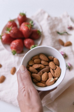 Les bienfaits des amandes nutrition protéines végétales alimentation équilibrée végétarienne vegan - Collectif des amandes de Californie - blog lifestyle cuisine mode Paris dollyjessy