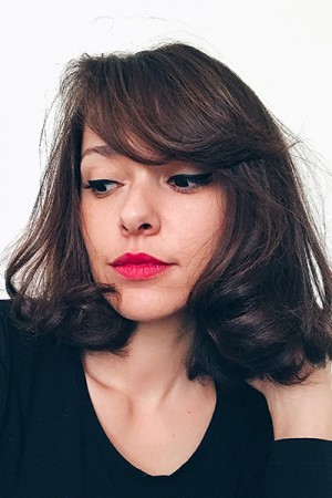 Passer des cheveux très longs au carré court - long hair to bob hair blog beauté cheveux paris - témoignages avis changer de coupe de cheveux brune au carré court