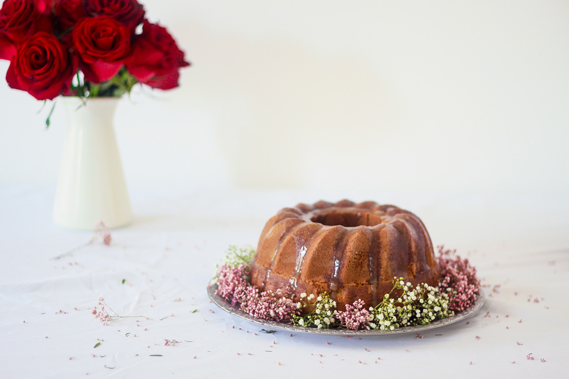Dollyjessy blog lifestyle cuisine gastronomie - Recette cake bundtcake moelleux au sirop d'erable, recette d'hiver, recette de fête, alternative au pain d'épice