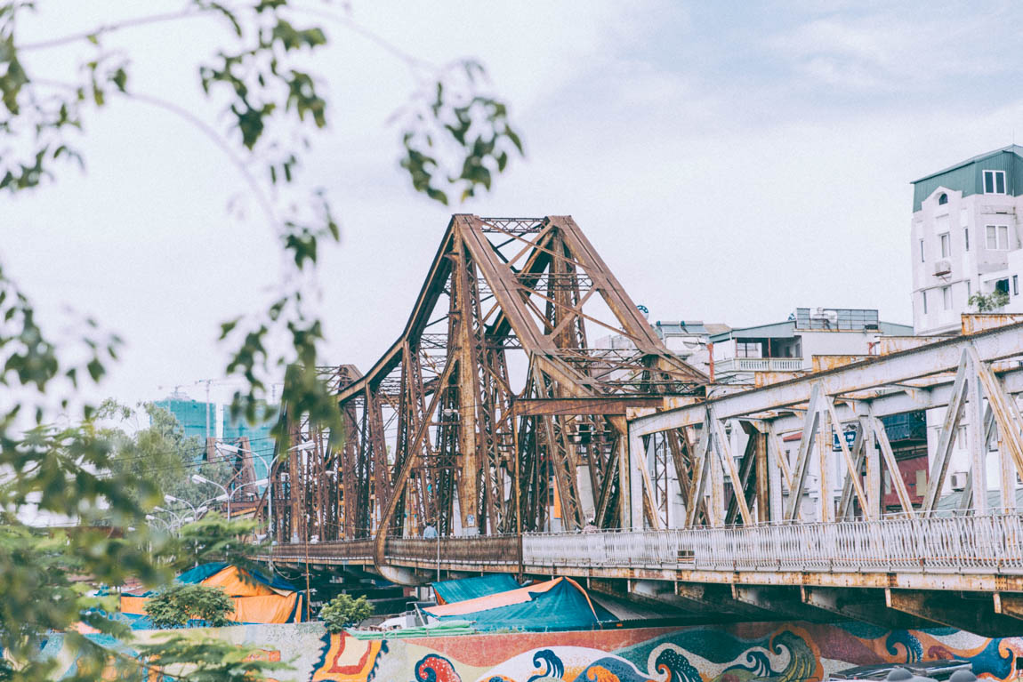 Photo Hanoï Vietnam - voyage blog trip avec l'agence de voyage Comptoir des voyages. Photographie. Visite du Vietnam, hanoï. Pont Français Gustave Eiffel 