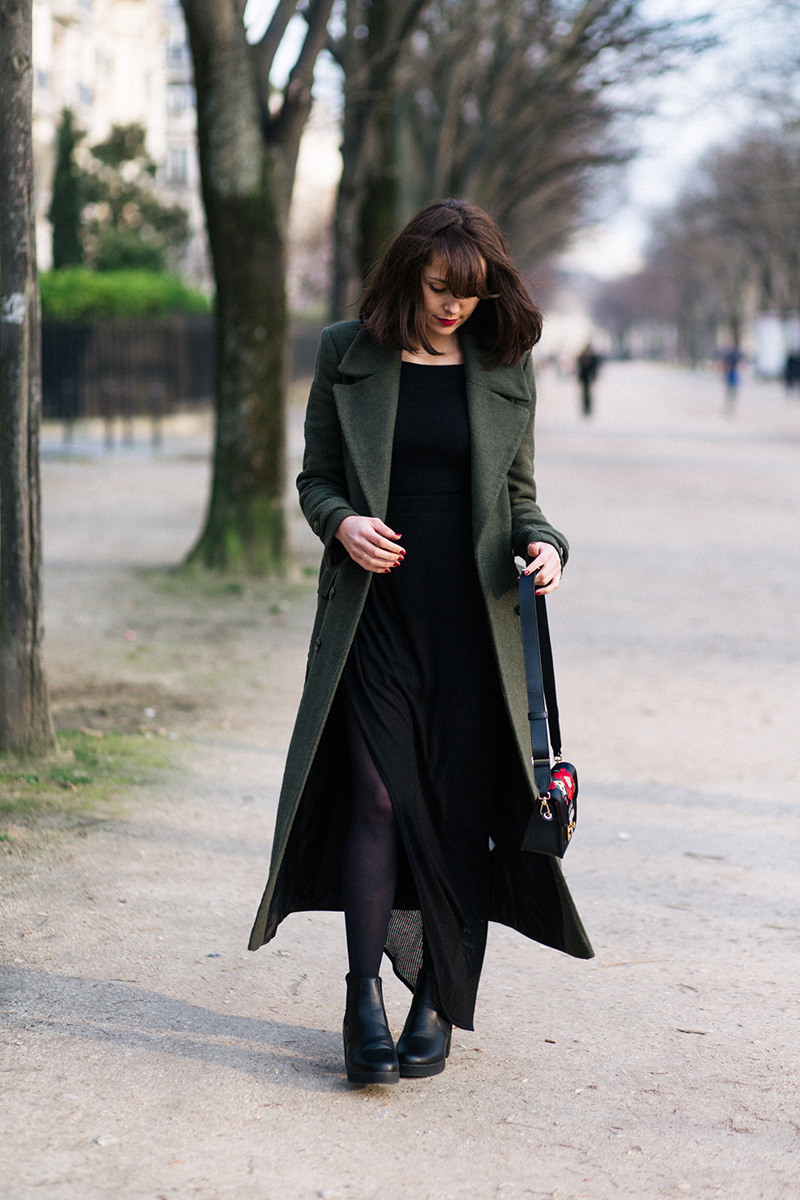 Sac Furla sur Zalando blogueuse mode Paris dollyjessy - Comment s'habiller tout en noir - tenue sexy noire - Où acheter un beau sac sur Internet ? 